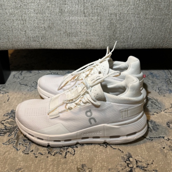 On Cloudnova Running Shoes White - Picture 5 of 11